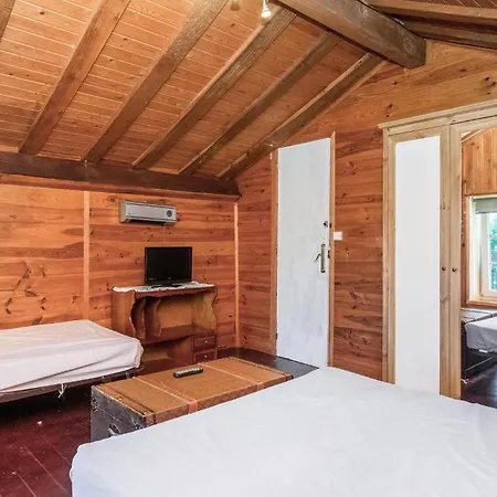 5 Bedroom In Holiday home *