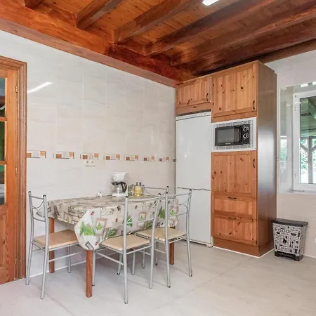 5 Bedroom In Holiday home *