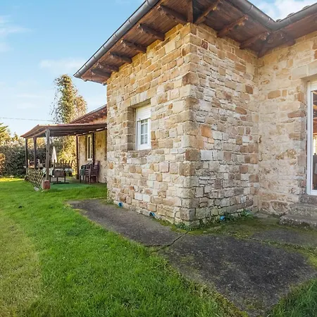 5 Bedroom In Vakantiehuis Argüero