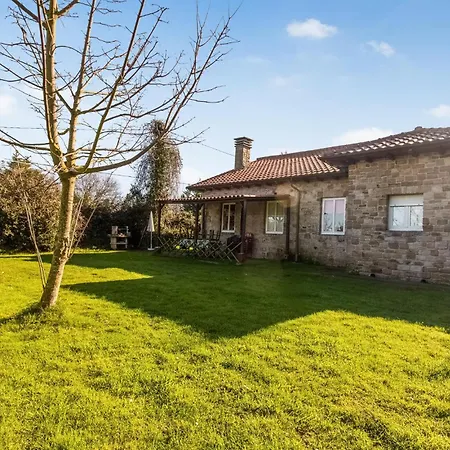 Holiday home 5 Bedroom In Arguero