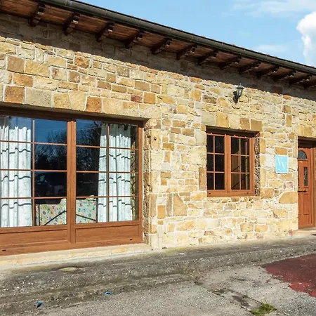 Holiday home 5 Bedroom In Arguero