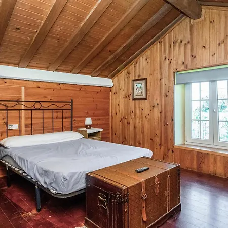 5 Bedroom In * Argüero